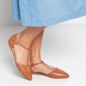 NWOT Modcloth Heartbeat Strappy Flats Brown Size 8